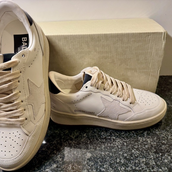 Golden Goose - Ballstar 2, Grey Star, White with Black heel, Size 37, New in Box - Picture 12 of 13